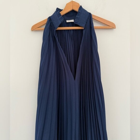 Aritzia Babaton 1-01 Navy Pleated Guell Blouse Navy Blue Pleated Camisole - Picture 6 of 9